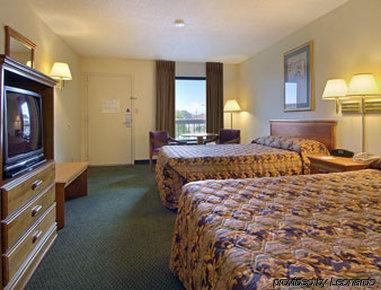 Super 8 By Wyndham Oxford Motel Quarto foto